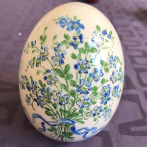 Collectable Ceramic Egg with Blue Flowers